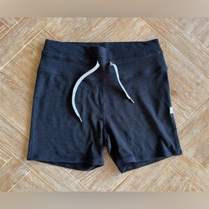 Vuori Halo Vintage Short Black Heather